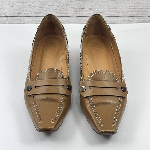 Tod's Women Sz 38 EU 7.5 US Leather Pointed Toe Low Heel Shoes Nude Tan Slip On - Picture 2 of 7
